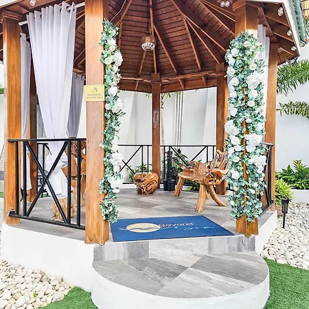Hospitality Expert Bts 4 Pool Bar