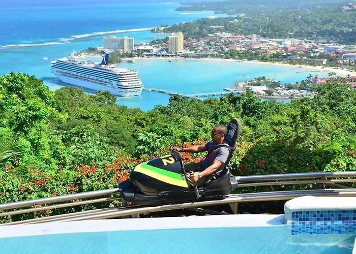 Inn Hospitality Expert Bts 4 Pool Bar Montego Bay