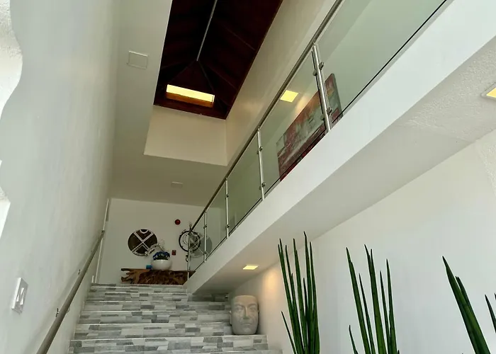 Hospitality Expert Bts 4 Pool Bar Inn *