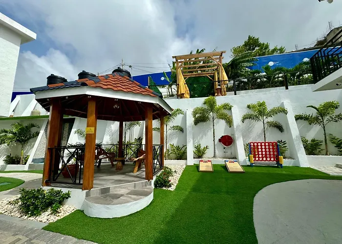 Inn Hospitality Expert Bts 4 Pool Bar Montego Bay