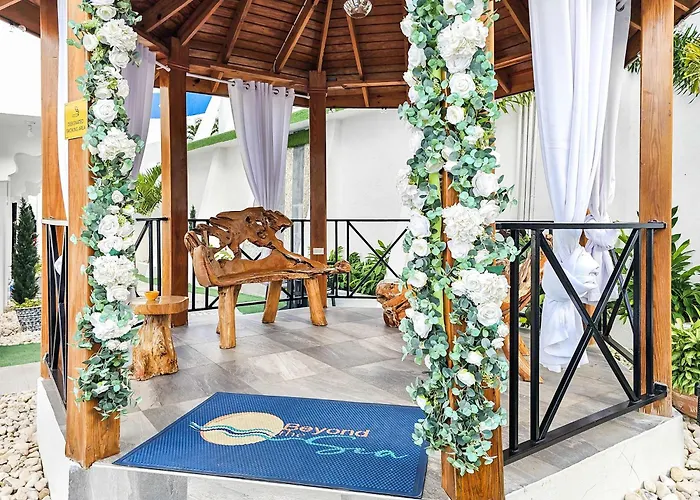 Hospitality Expert Bts 4 Pool Bar Inn *